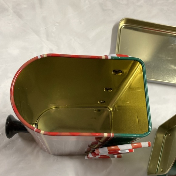 Collectors Tin Santa Express Train is made of 2 Tins Rolling Wheels Multicolor - Picture 7 of 8